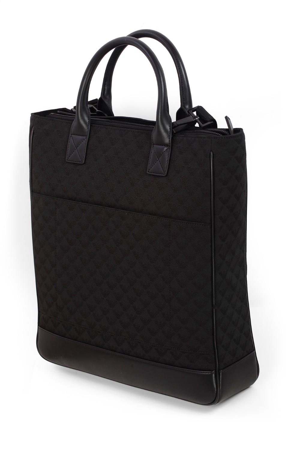 shop EMPORIO ARMANI  Borsa: Emporio Armani tote bag in nylon jacquard eagle all over
Tote bag con doppio manico e pratica tracolla a nastro logata removibile. 
Composizione 52% Poliestere 48% Cotone.
Dimensioni: 38 x 35 x 10 cm.
Nylon jacquard.
Aquila all over.
Logo in metallo.
Doppio manico rigido.
Tracolla removibile.
Fabbricato in Cina.. Y4N134 Y022V-81336 number 9647491